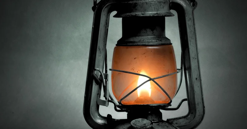Abat-jour BHV : ou comment transformer une lampe générique en objet déco