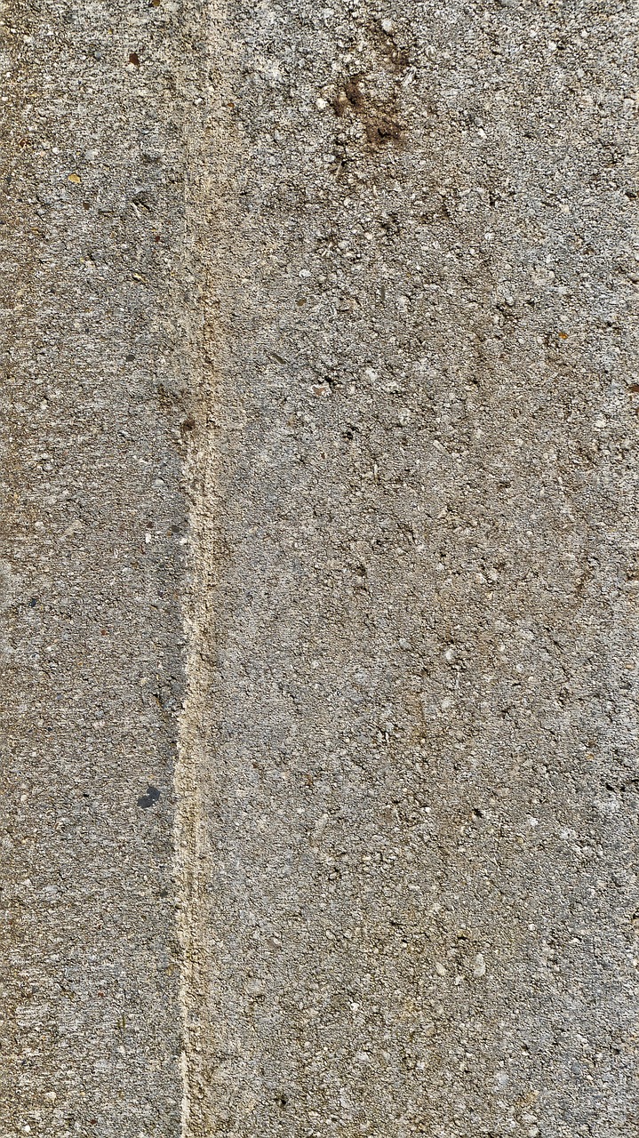 d&eacute;couvrez tout sur les dalles en b&eacute;ton : caract&eacute;ristiques, utilisations, avantages et conseils pour une installation r&eacute;ussie.